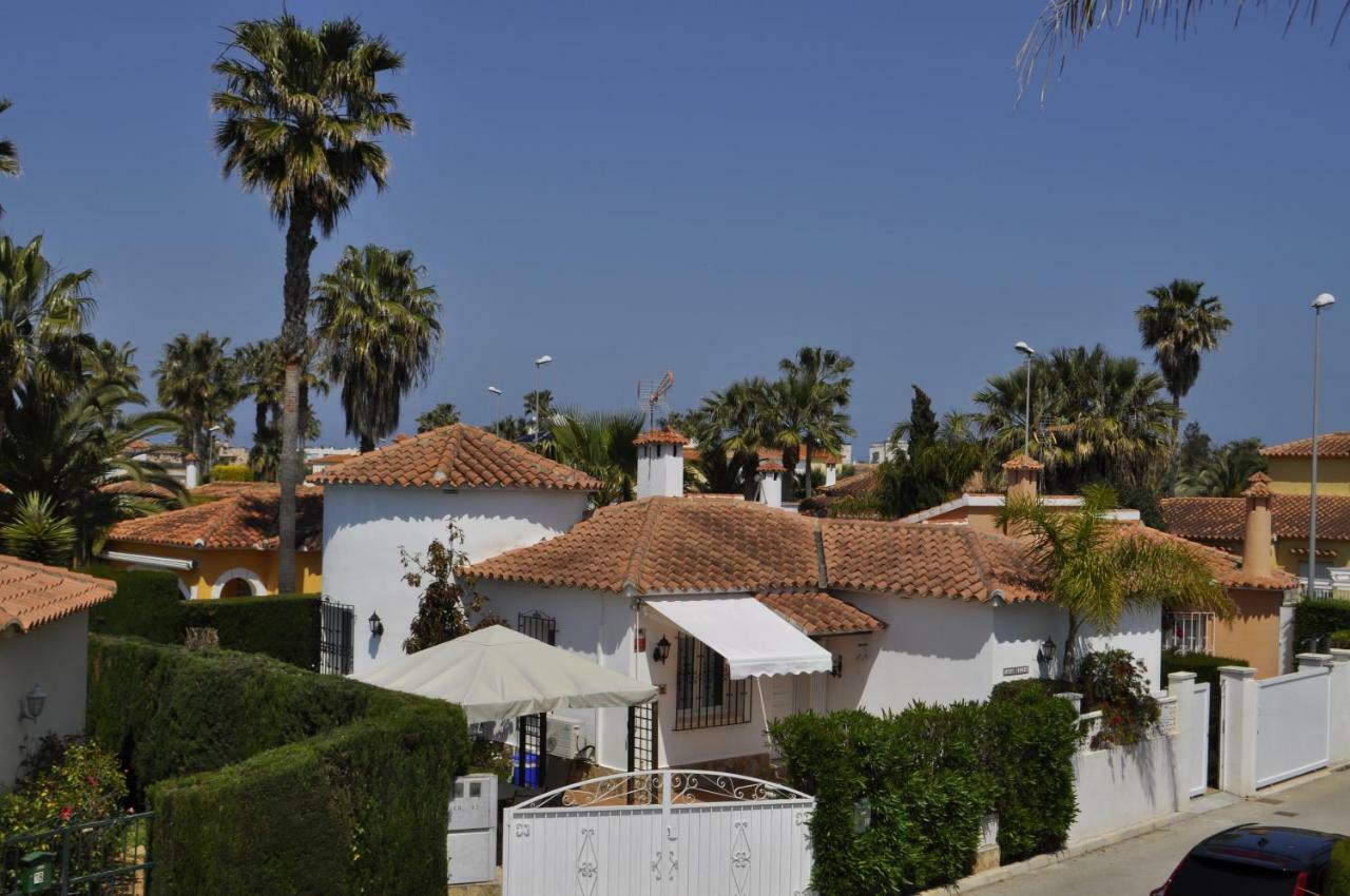 Family Beach Villa Rubens Oliva Exterior foto